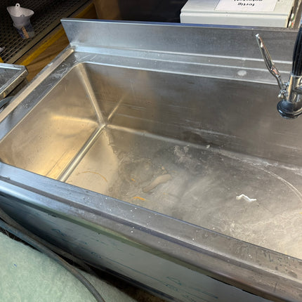 Wassertransferdruck Waschbecken