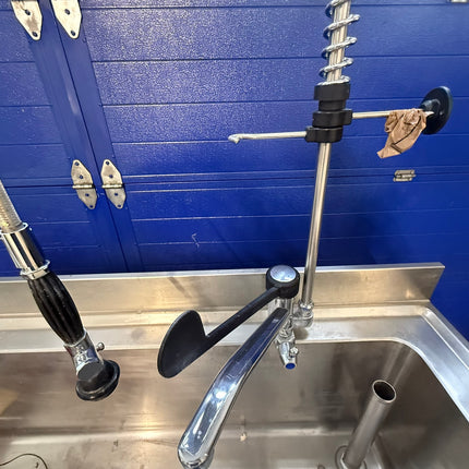 Wassertransferdruck Waschbecken