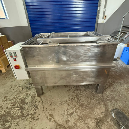 Wassertransferdruckbecken