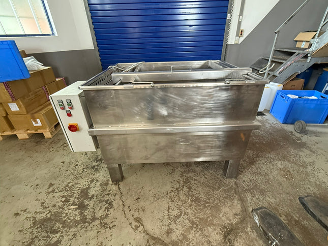 Wassertransferdruckbecken