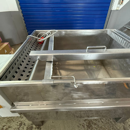 Wassertransferdruckbecken