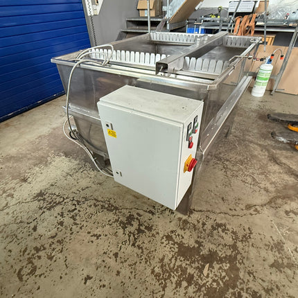 Wassertransferdruckbecken