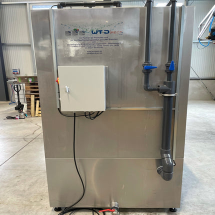 Wasserwandspritzstand aus Edelstahl